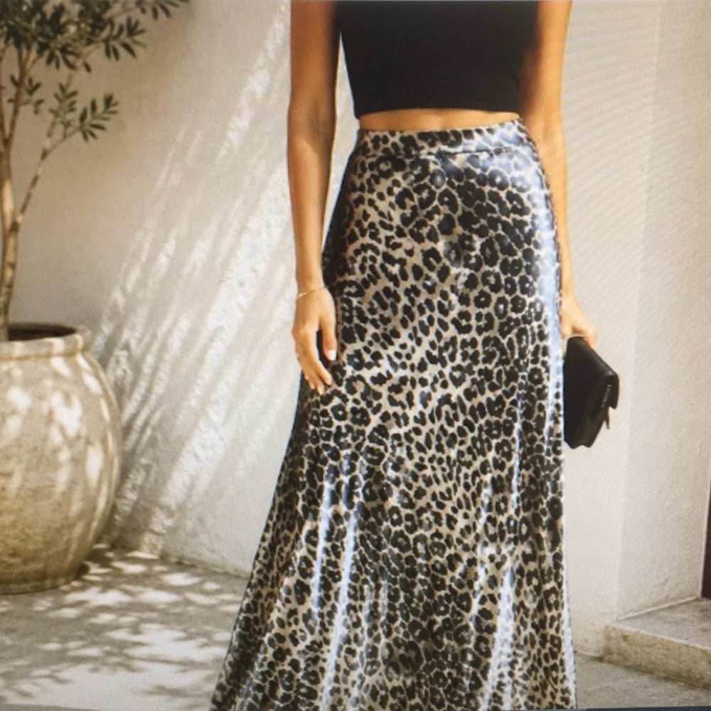 ZARA/“LEOPARD”SATIN FITTED THEN FULL BOTTOM MAXI SKIRT/NEW